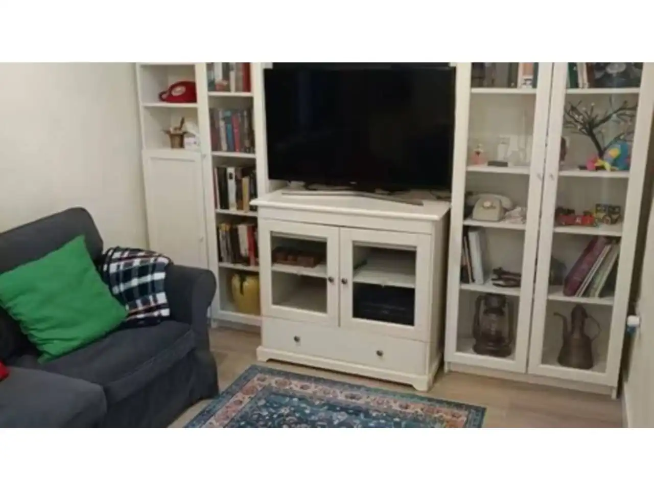 Bedroom of Apartments for sale in Sevilla  with Air Conditioner, Parquet flooring and Furnished