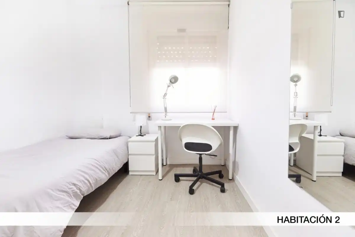 Room in Sevilla, Sevilla