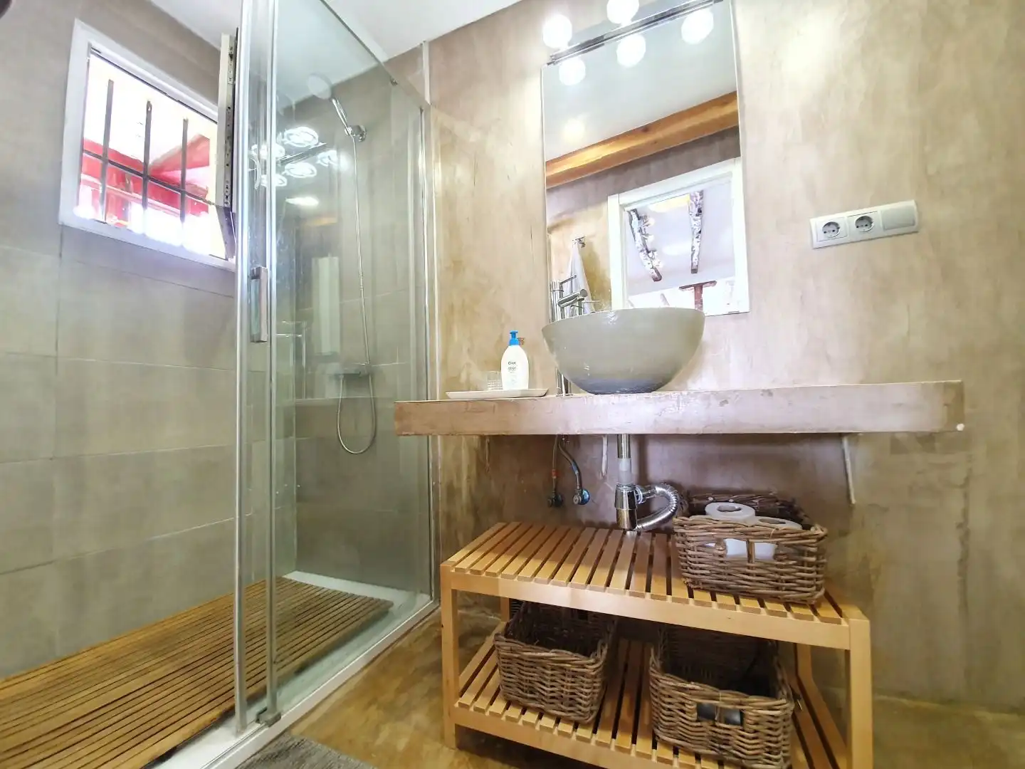 Baño de Ático de alquiler en Madrid con Aire acondicionado, Calefacción y Terraza