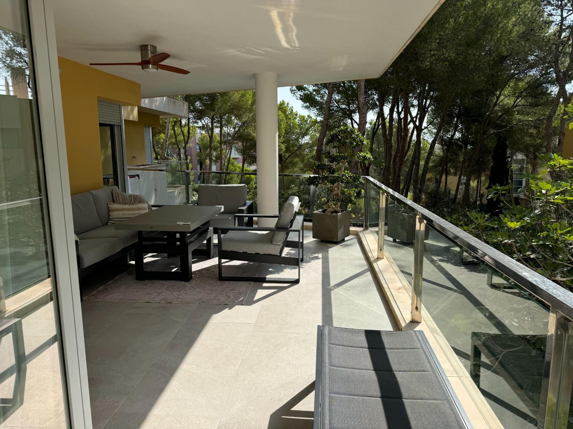 Terrassa de Apartament en venda en Calvià amb Aire condicionat, Calefacció i Jardí privat