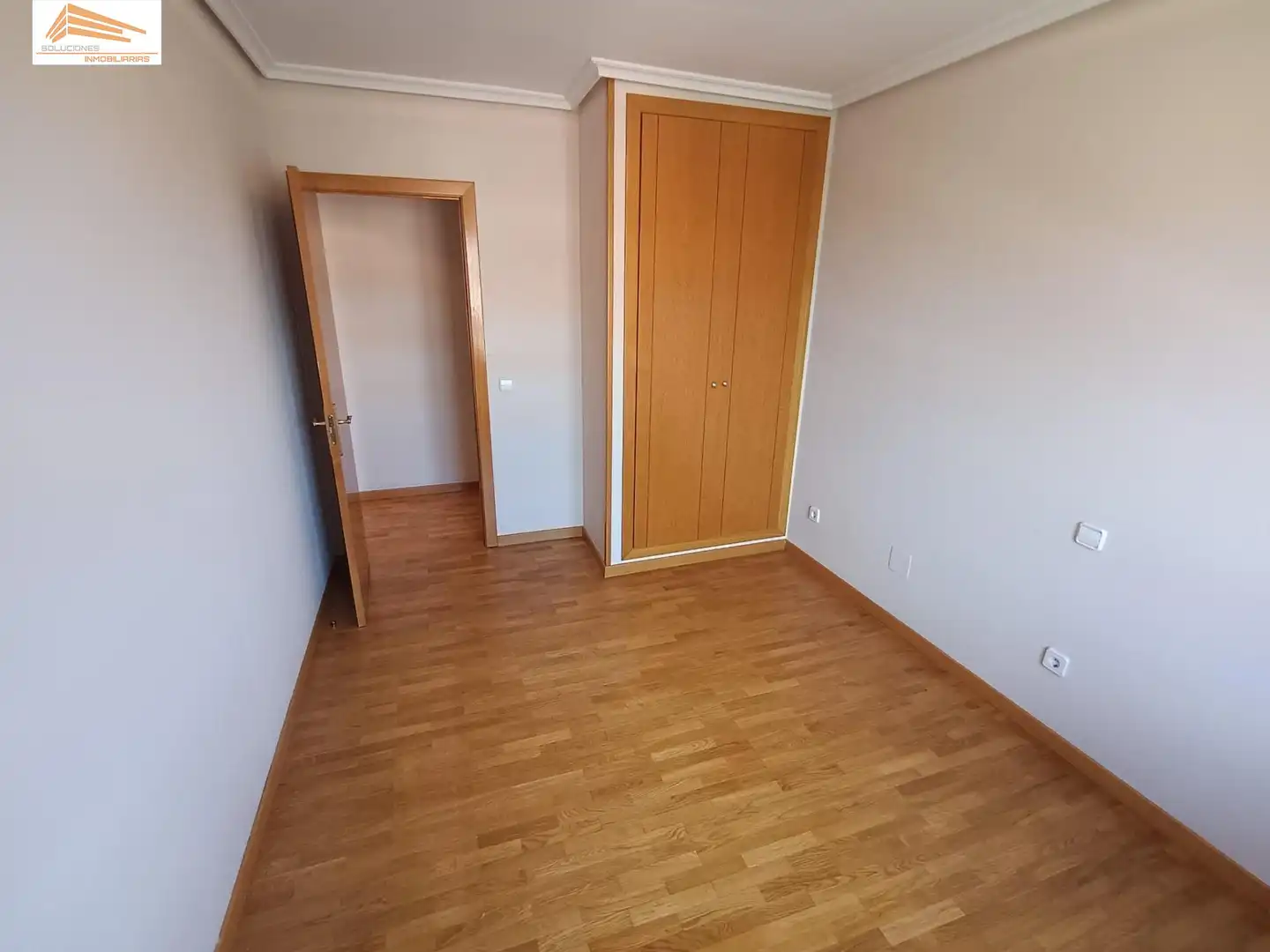 Schlafzimmer von Wohnung zum Verkauf in Valladolid mit Heizung, Privatgarten und Abstellraum