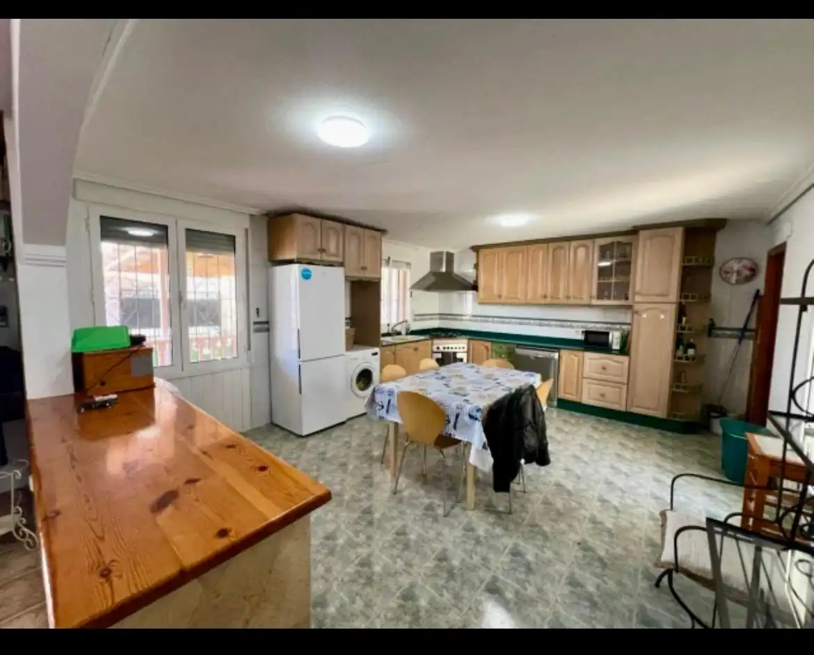 Cuina de Casa o xalet en venda en Elche / Elx amb Aire condicionat, Piscina i Moblat