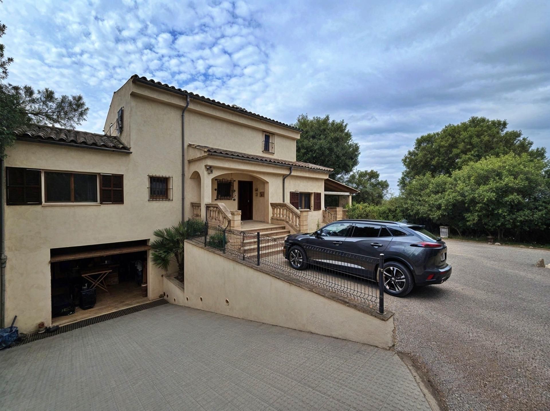 Vista exterior de Casa o xalet en venda en Alcúdia amb Aire condicionat, Calefacció i Jardí privat