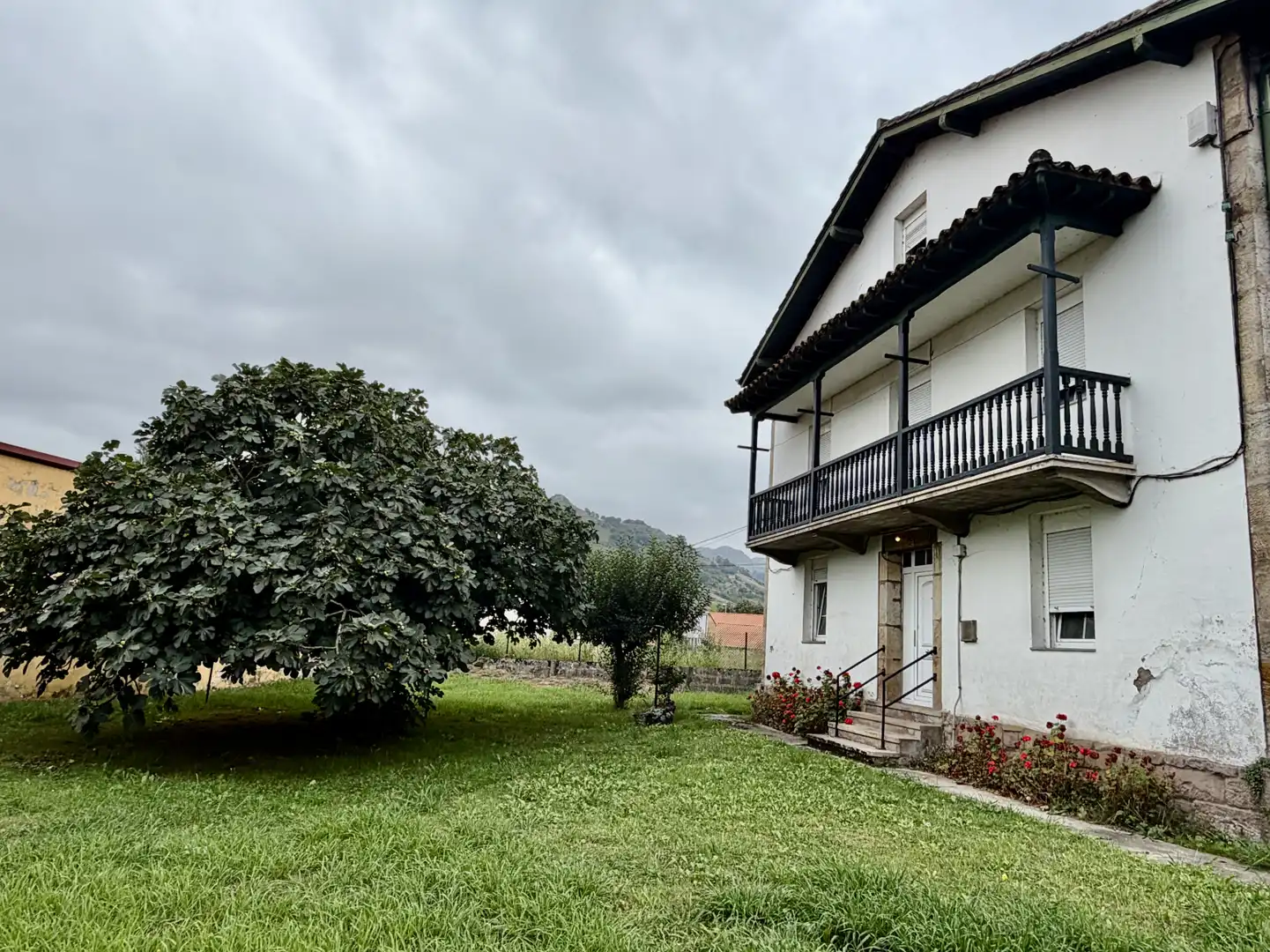 Vista exterior de Casa o xalet en venda en Liérganes amb Terrassa i Balcó