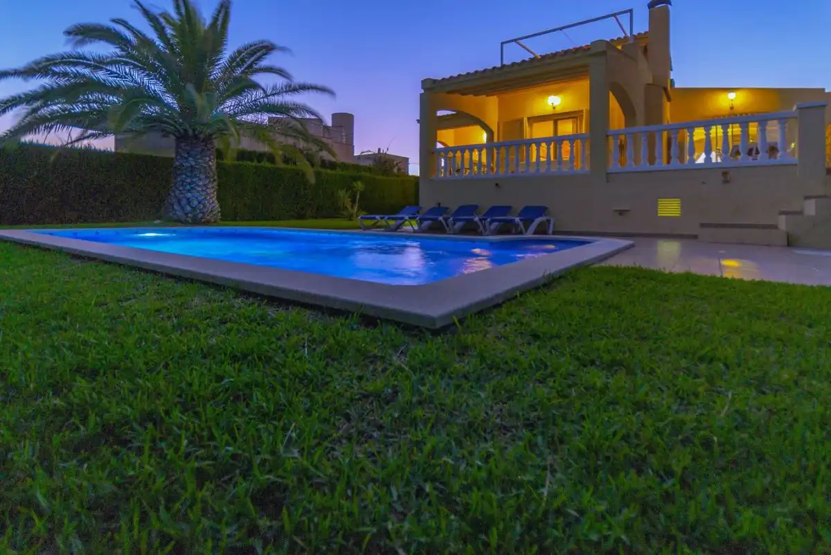 Piscina de Casa o xalet en venda en L'Ametlla de Mar  amb Aire condicionat, Calefacció i Jardí privat