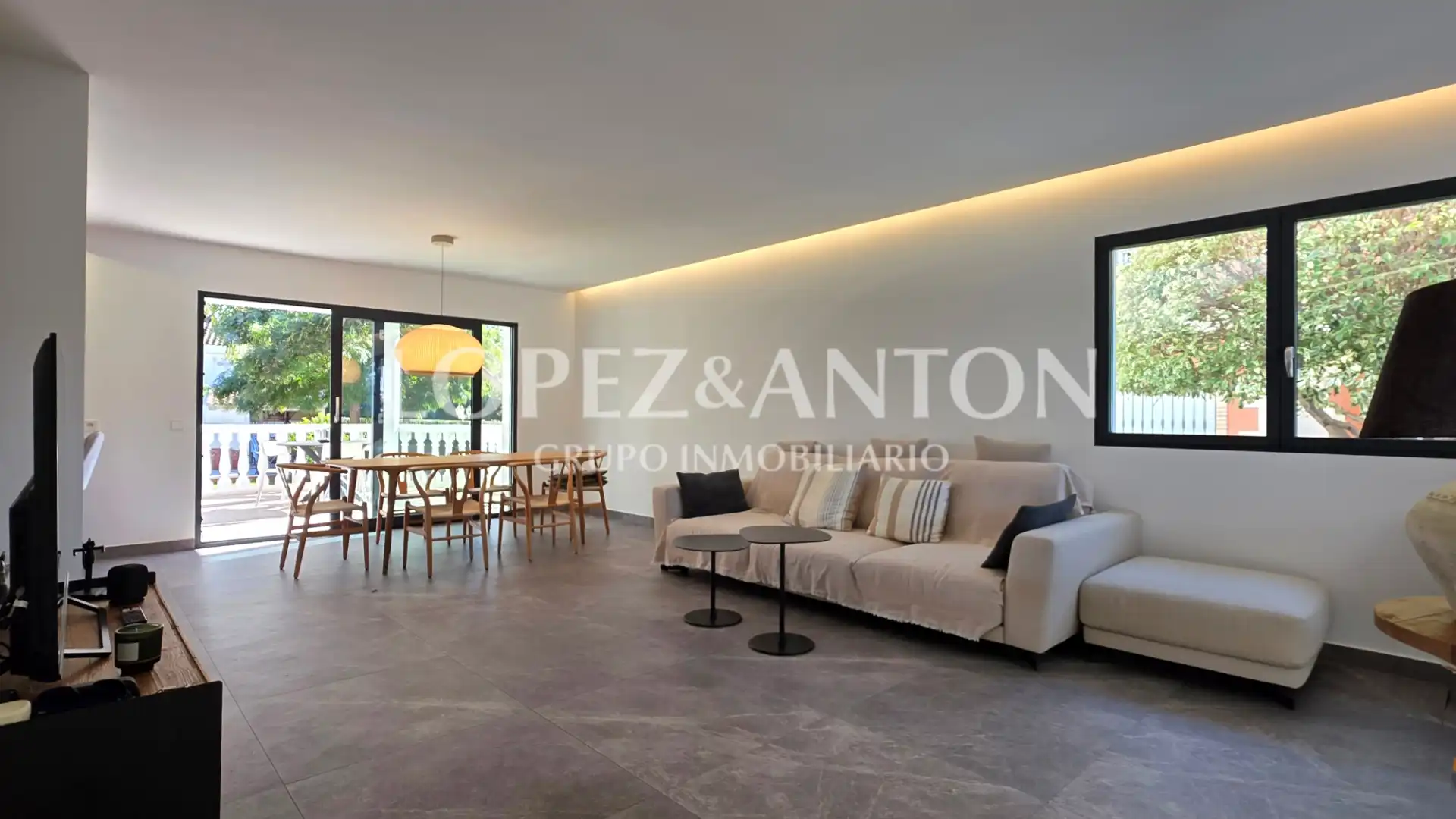 Living room of Houses for sale in L'Eliana  with Air Conditioner, Heating and Private garden