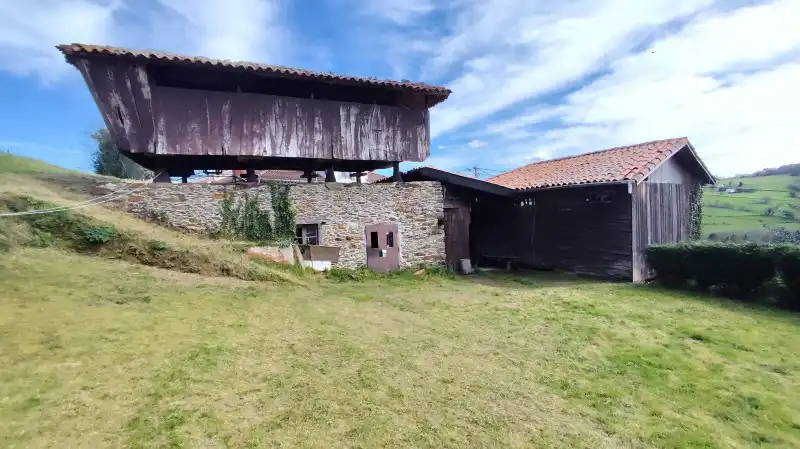 Vista exterior de Casa adosada en venda en Cudillero