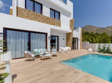 Casa amb piscina en venda a Rey Alfonso Xii