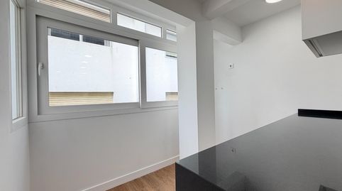 Foto 3 de Piso en venta en Calle Calle Llorente, Berbés - Peritos, Vigo