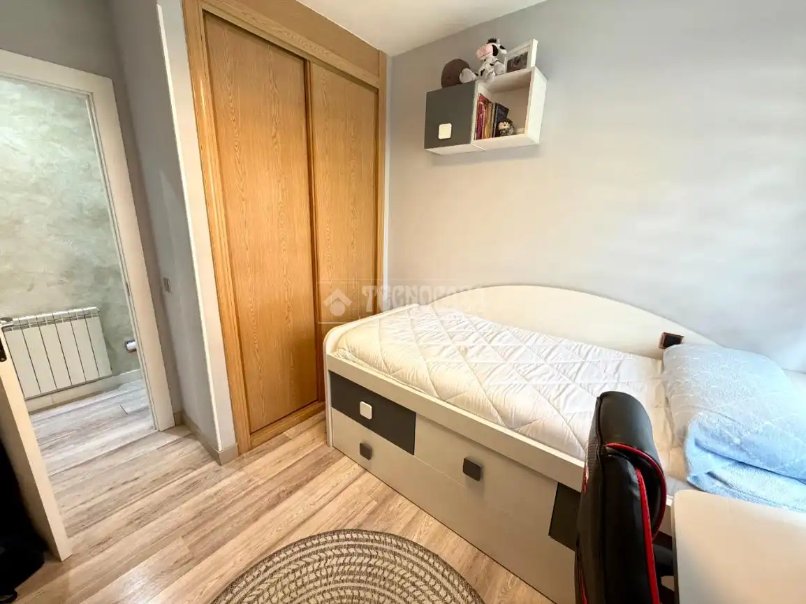 Bedroom of Flat for sale in Arganda del Rey  with Air Conditioner, Heating and Parquet flooring