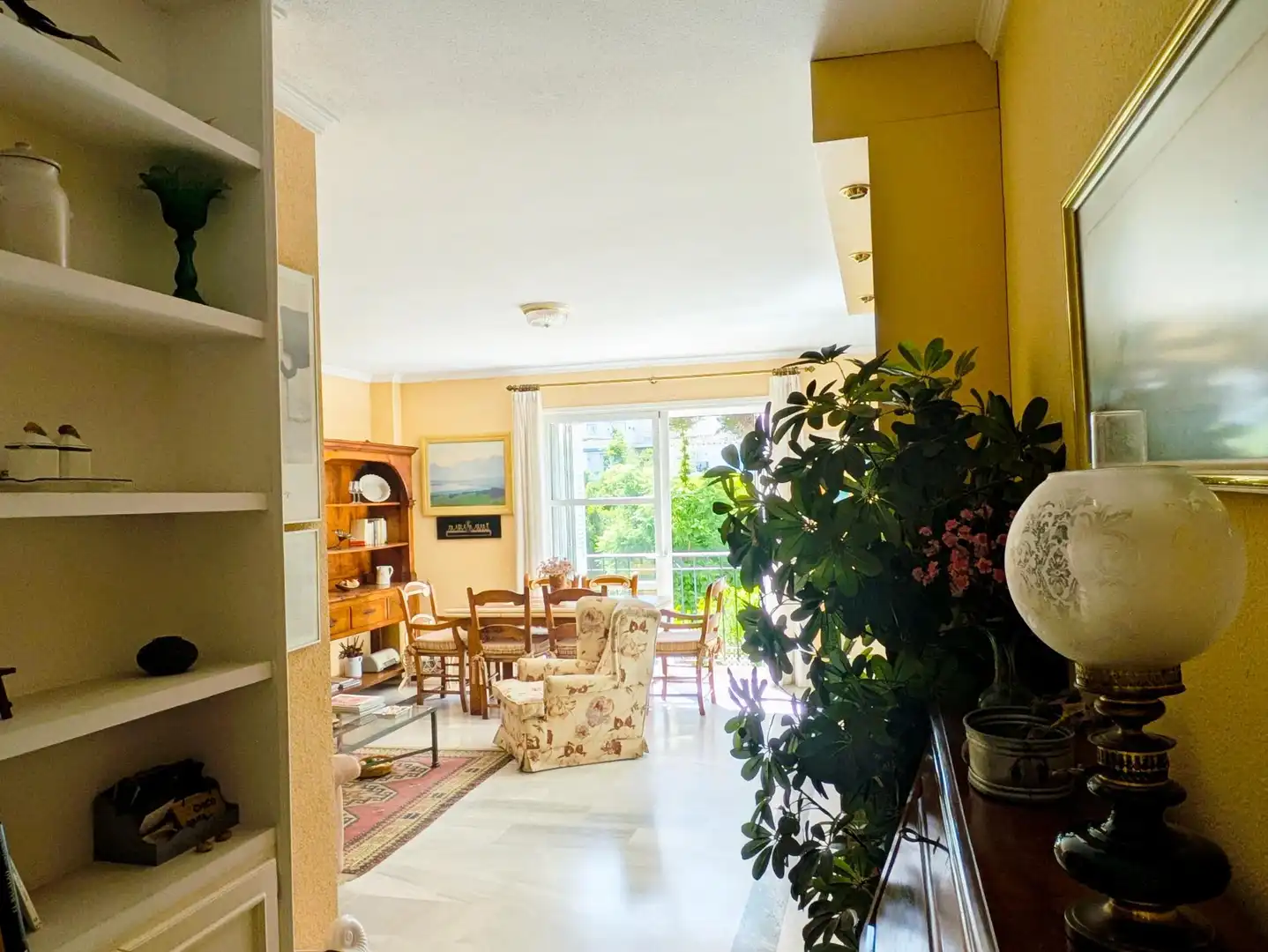 Flat for sale in Marbella  with Air Conditioner, Heating and Private garden