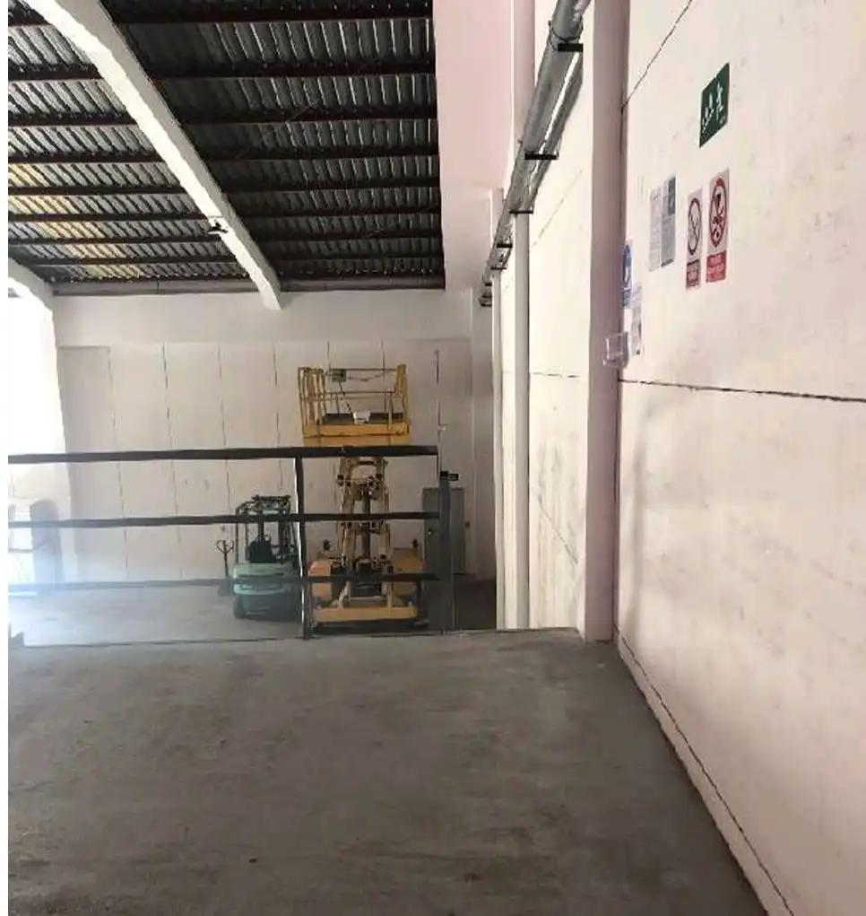 Nave industrial in vendita a Santa María del Águila, imagen 9