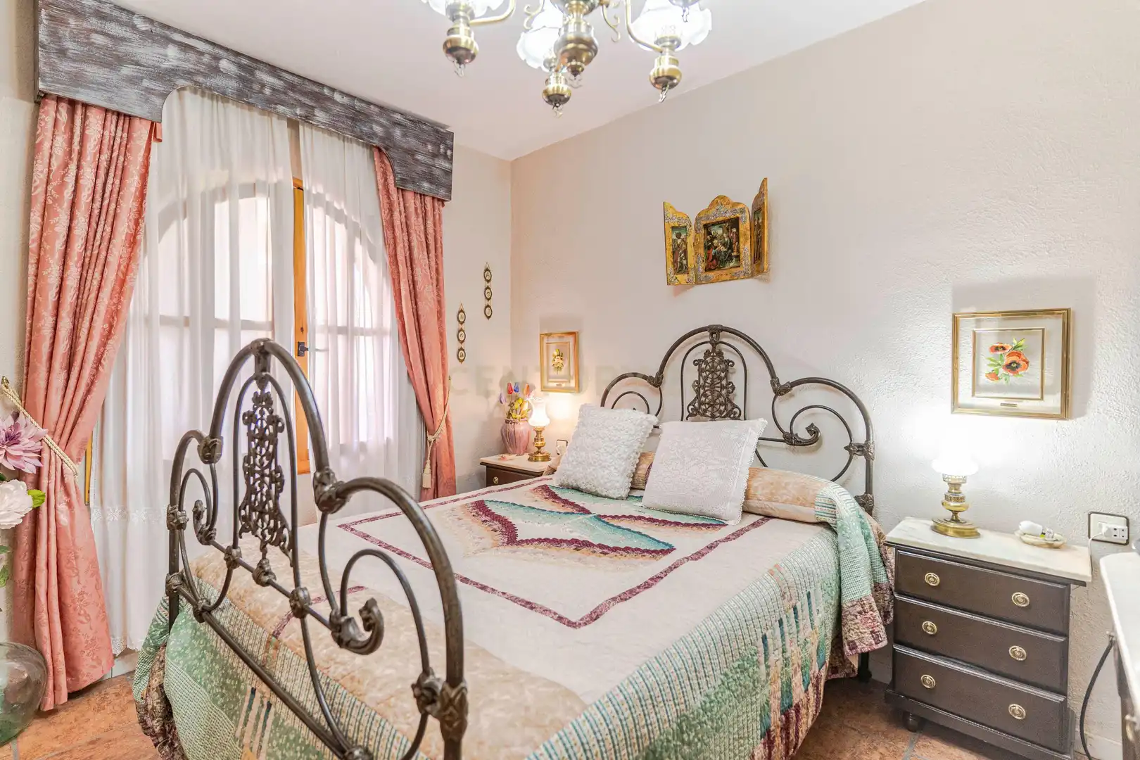Habitación de Casa o chalet en venta en Güéjar Sierra con Jardín privado, Trastero y Piscina