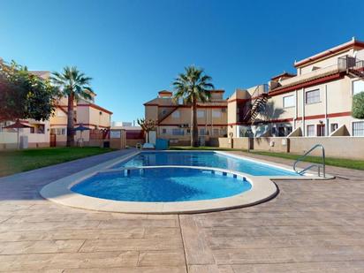 Piscina de Apartament en venda en San Pedro del Pinatar amb Terrassa i Piscina comunitària