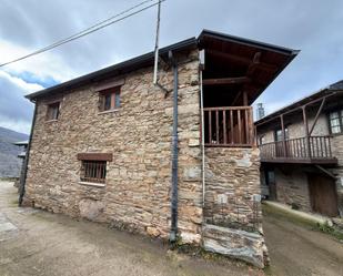 Vista exterior de Casa o xalet en venda en Ponferrada