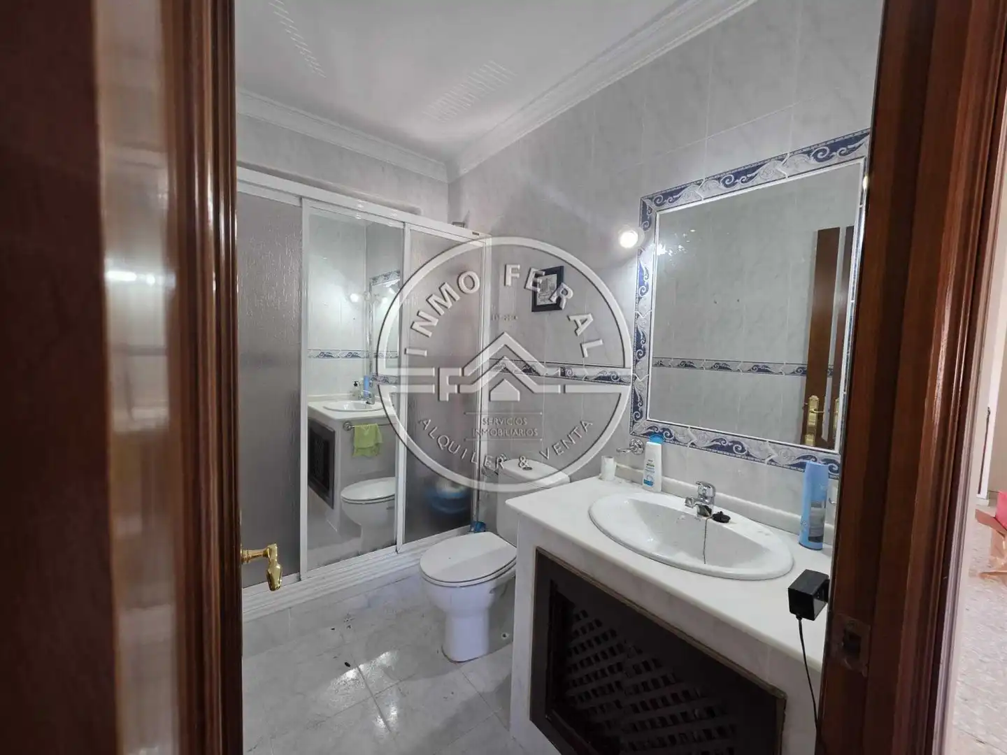 Bathroom of Flat for sale in Écija  with Air Conditioner, Heating and Balcony