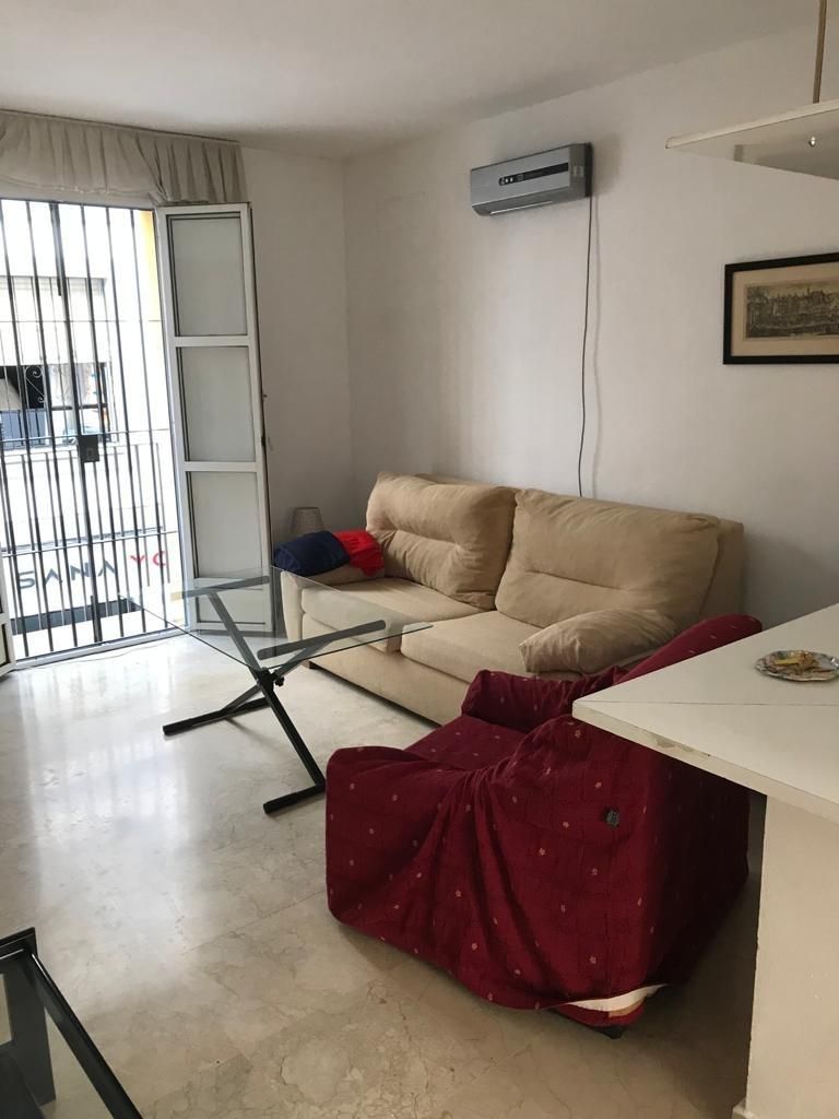 Sala de estar de Piso de alquiler en  Sevilla Capital con Aire acondicionado