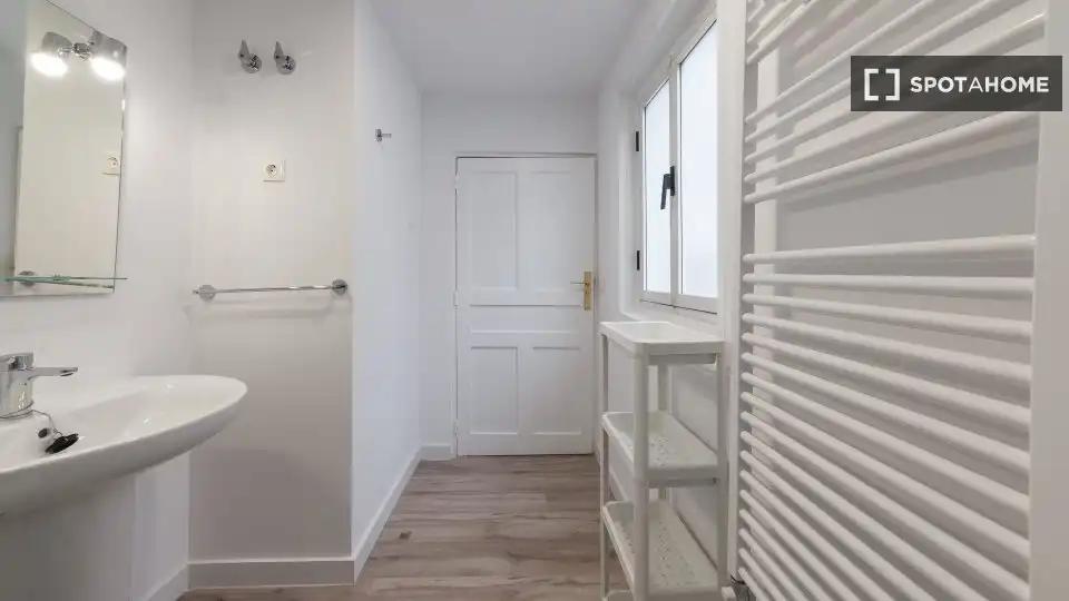 Piso para compartir en Madrid con Aire acondicionado, Calefacción y Amueblado