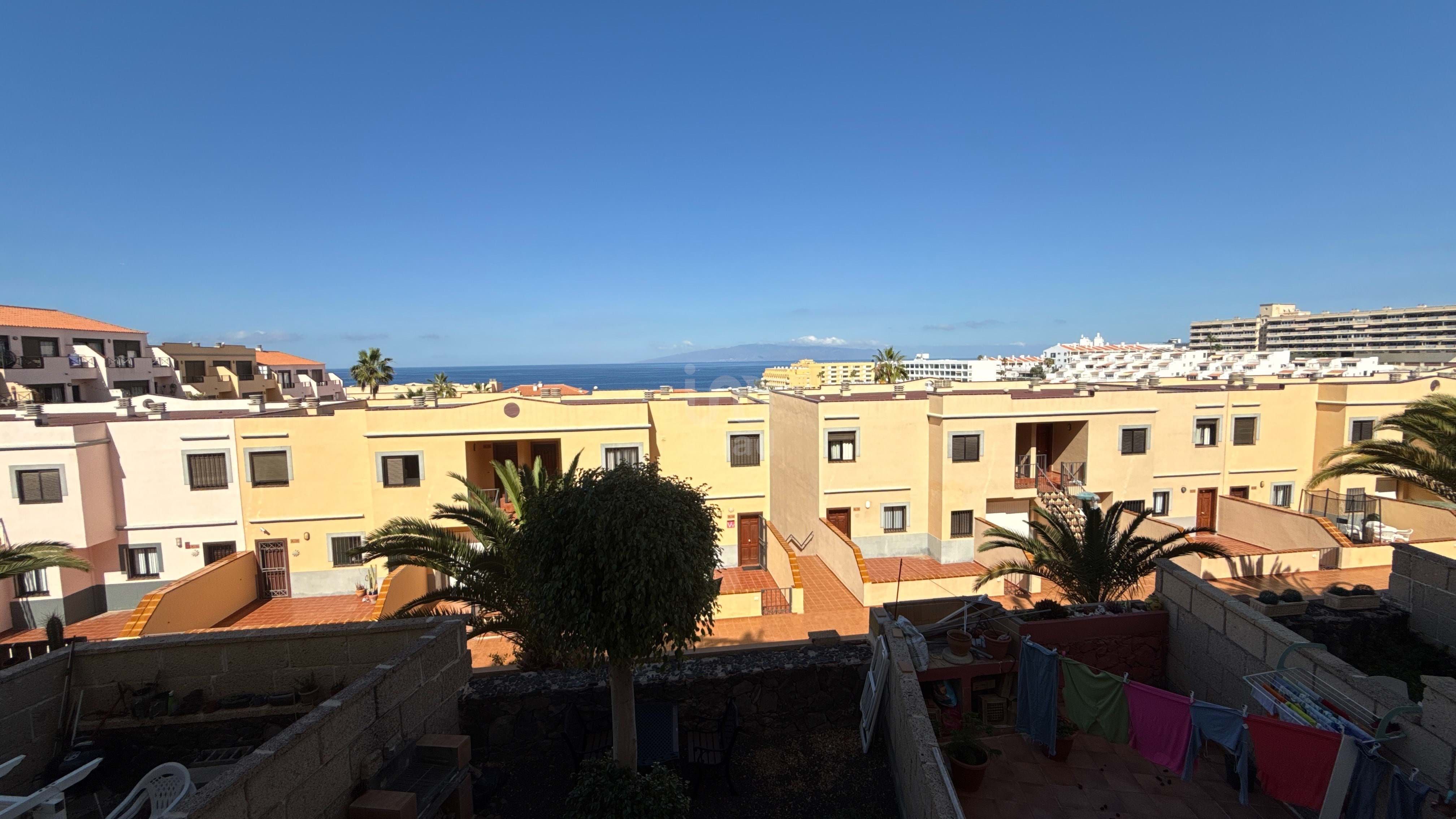 Exterior view of Flat to rent in Adeje  with Air Conditioner, Terrace and Swimming Pool