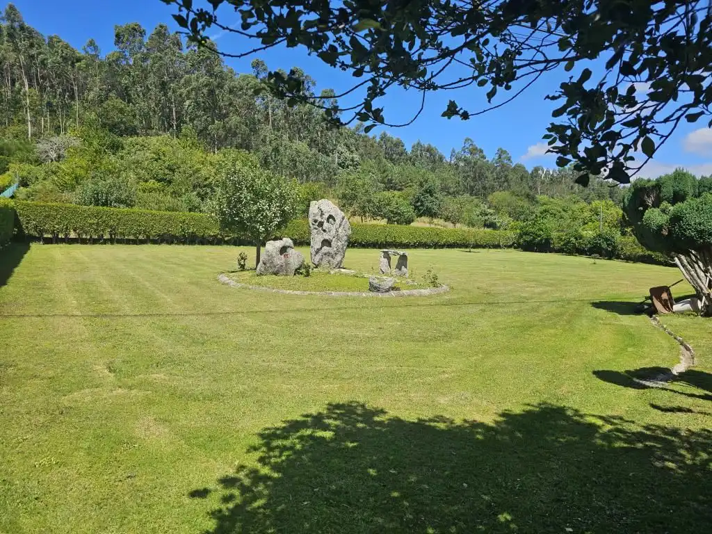 Jardí de Casa o xalet en venda en Boiro amb Calefacció, Parquet i Terrassa