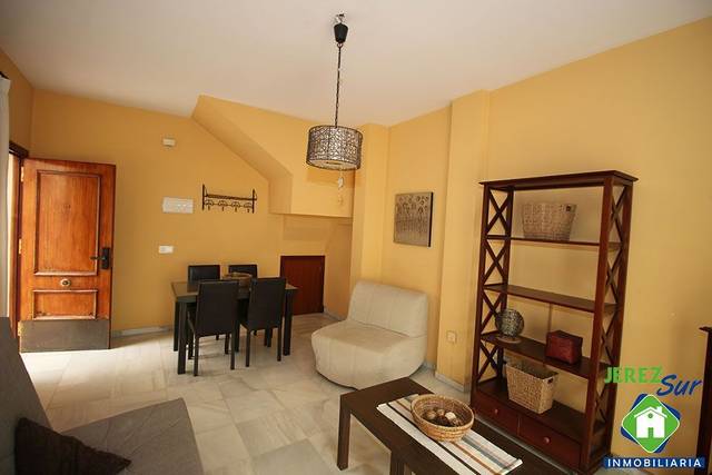 Casa adosada en Venta en Vallesequillo