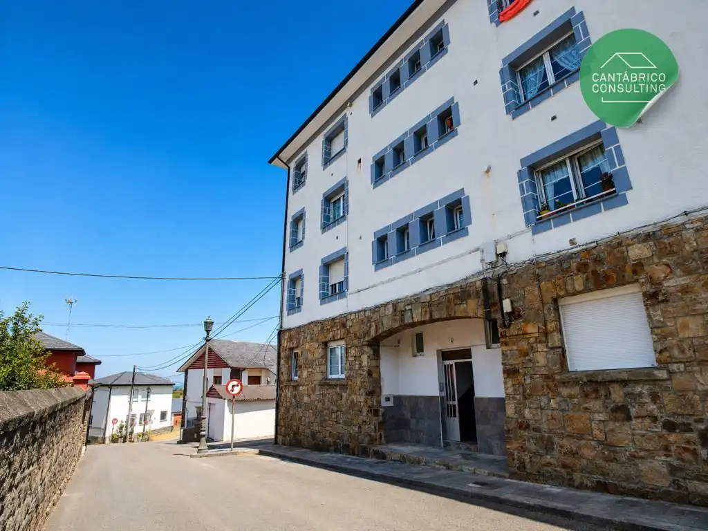 Außenansicht von Wohnung zum Verkauf in Navia mit Möbliert