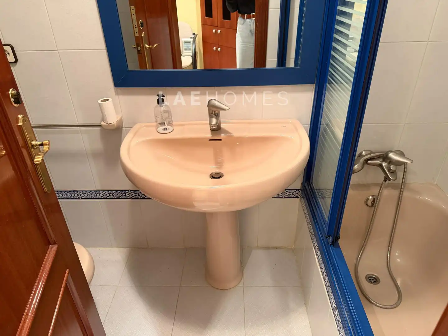 Badezimmer von Maisonette zum Verkauf in Jaén mit Klimaanlage und Balkon