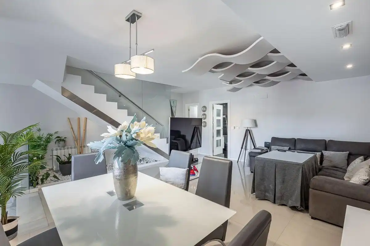 Comedor de Casa o chalet en venta en Maracena con Aire acondicionado, Calefacción y Terraza