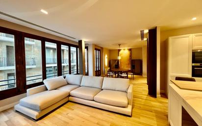 Living room of Flat for sale in  Valencia Capital  with Air Conditioner, Heating and Balcony