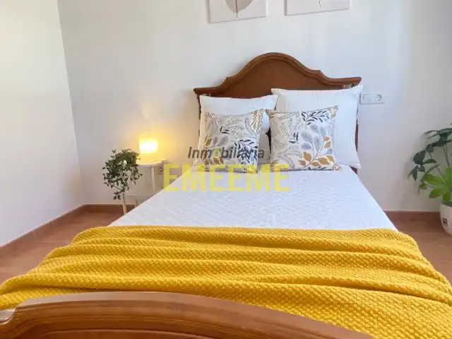 Casa aparellada amb terrassa en venda a Cuevas del Becerro, imagen 58