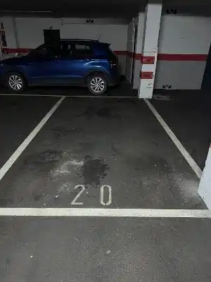 Parkplatz von Wohnung zum Verkauf in Gozón mit Heizung, Privatgarten und Terrasse