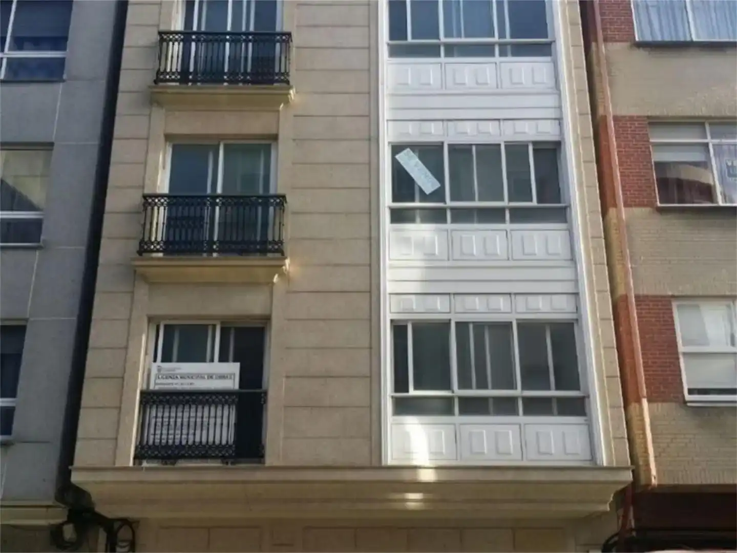 Vista exterior de Piso en venta en Ferrol con Aire acondicionado, Parquet y Horno