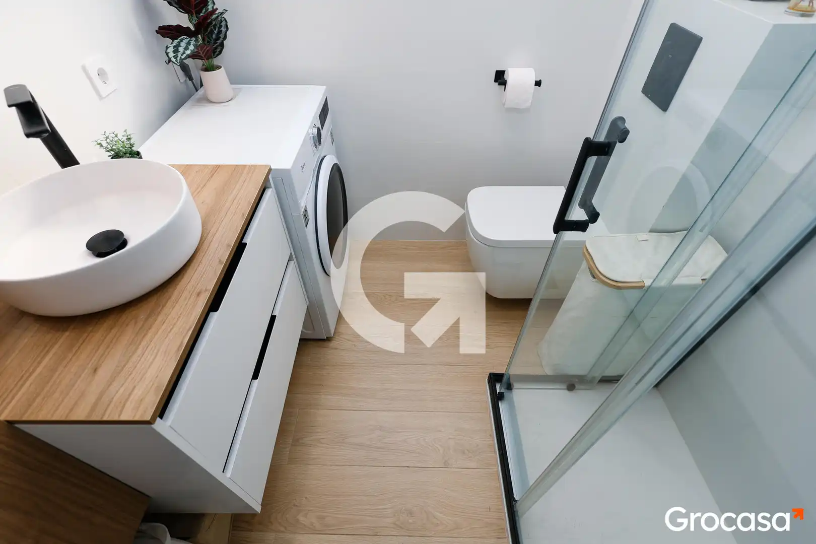 Bathroom of Flat for sale in Castelldefels  with Air Conditioner, Balcony and Community pool