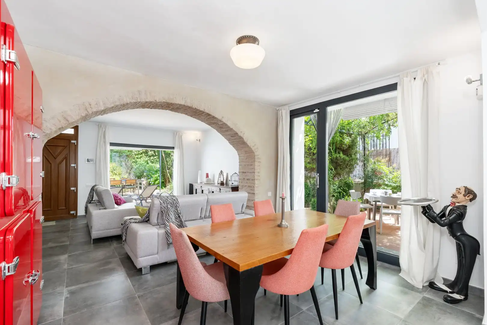 Comedor de Casa o chalet en venta en Granada con Aire acondicionado, Calefacción y Jardín privado