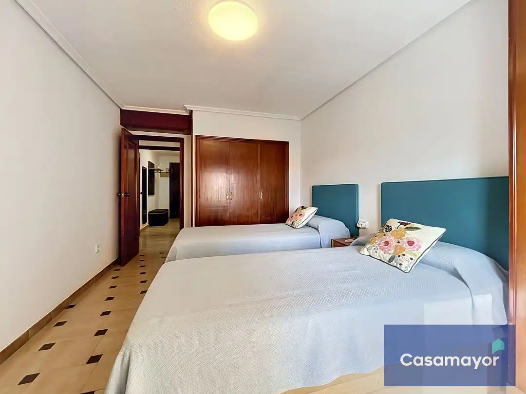 Habitación de Piso de alquiler en Alicante / Alacant con Aire acondicionado, Calefacción y Balcón