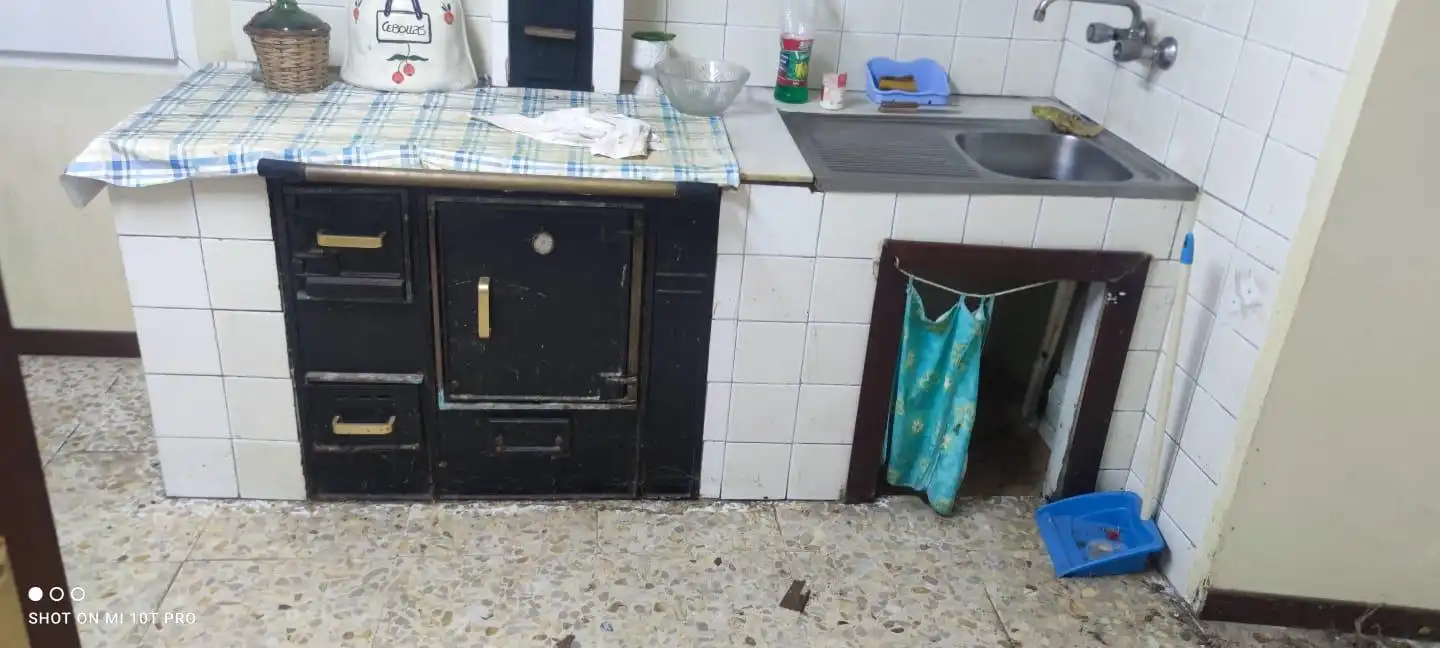 Cocina de Finca rústica en venta en Maside