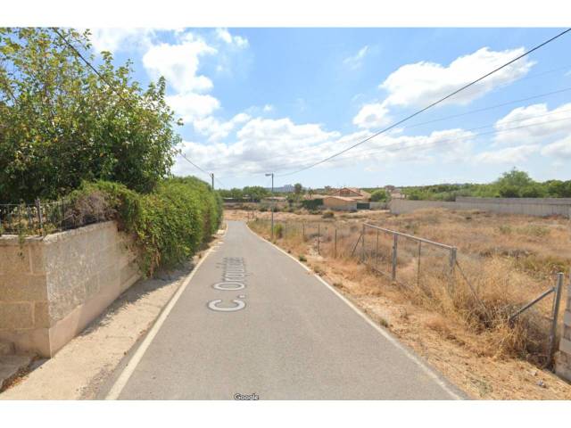 Terreno industrial en Venta en Cañada del Fenollar