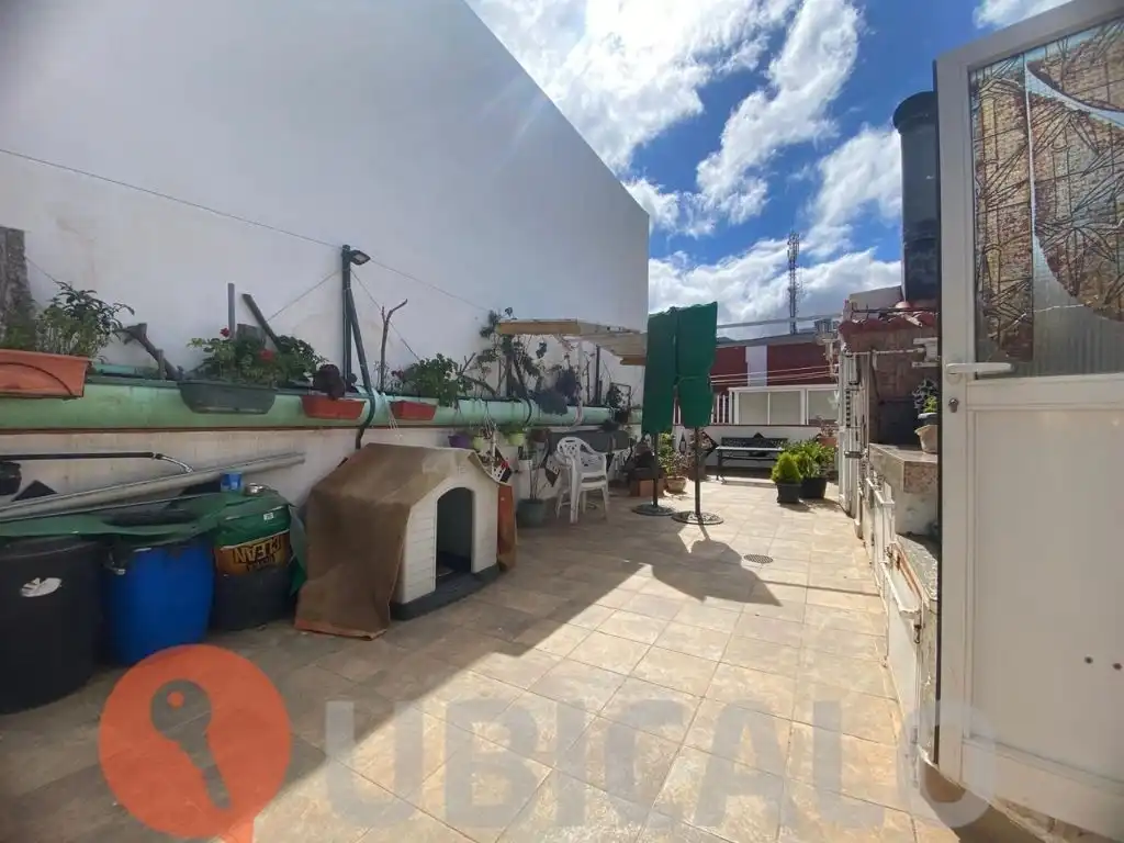 Vista exterior de Casa adosada en venta en San Cristóbal de la Laguna con Terraza, Trastero y Amueblado