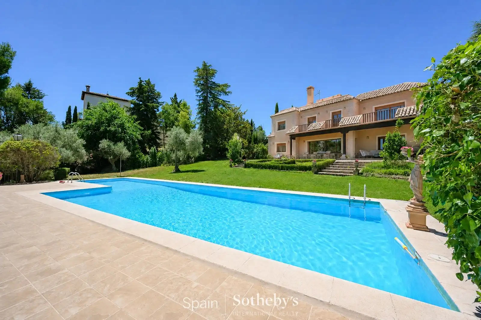 Schwimmbecken von Haus oder Chalet zum Verkauf in Toledo mit Klimaanlage, Heizung und Privatgarten