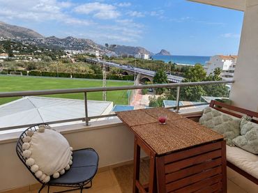 Appartement compact avec balcon à louer à Altea ciudad