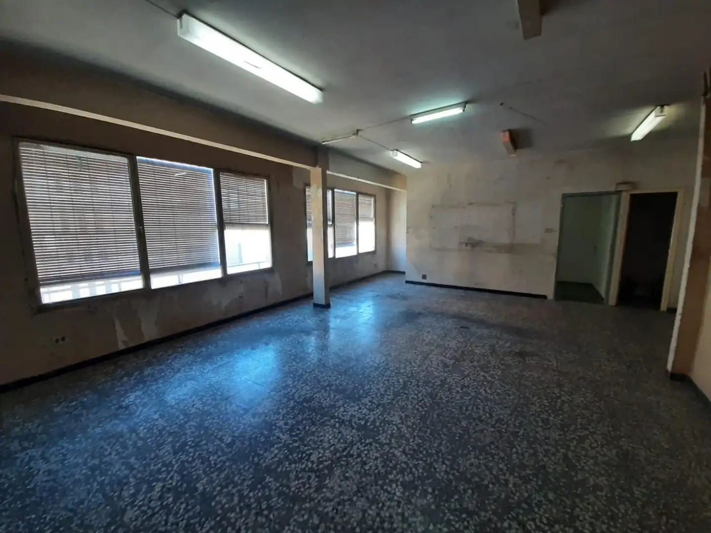 Local comercial en alquiler en Herreros 4, imagen 16