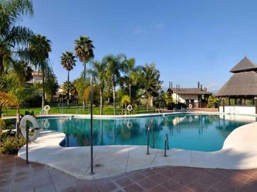 Wohnung mit Pool zum Verkauf in Calle Condado de Huelva 12