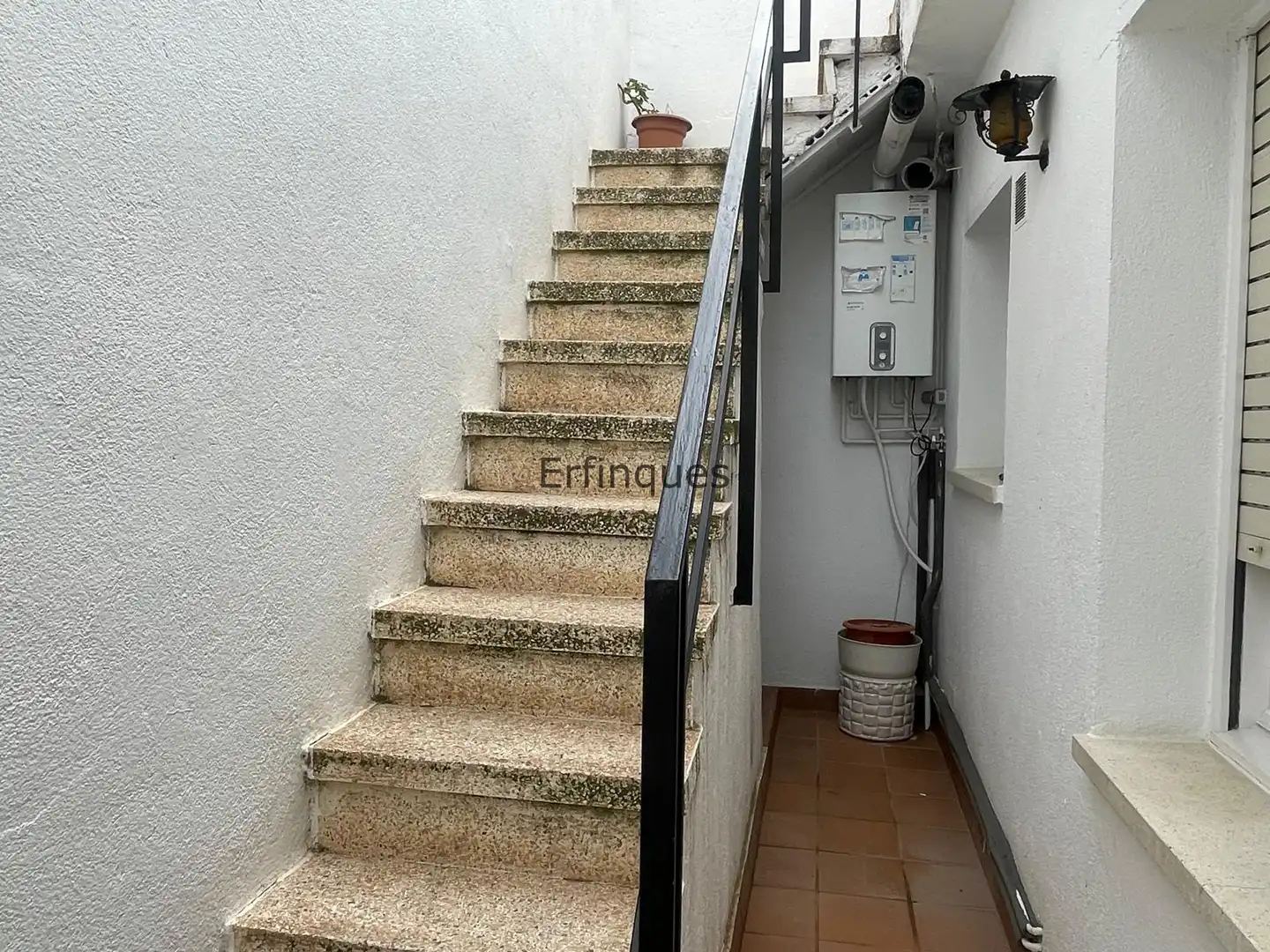Casa pareada con terraza en venta en Carrer del Doctor Aymerich i Gilabertó, imagen 17
