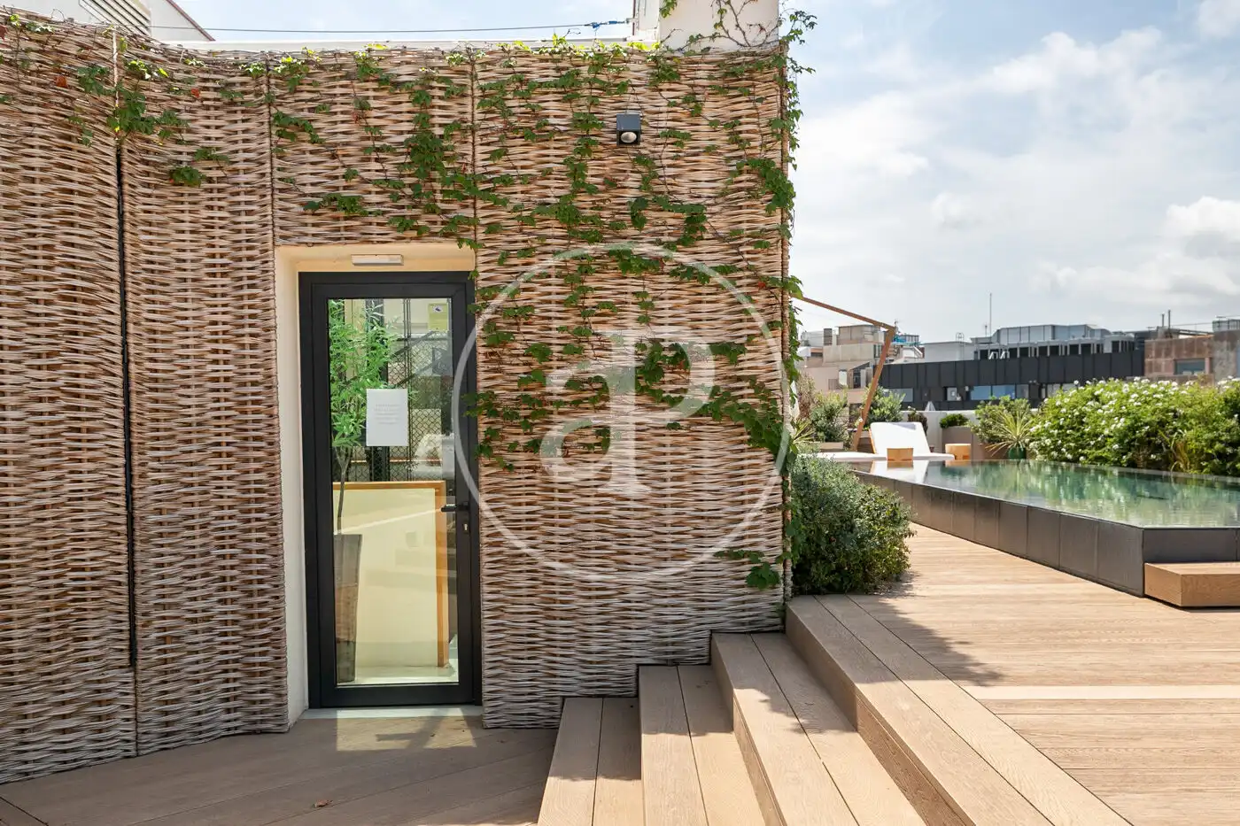Terrasse von Wohnung zum Verkauf in Barcelona mit Klimaanlage, Heizung und Privatgarten