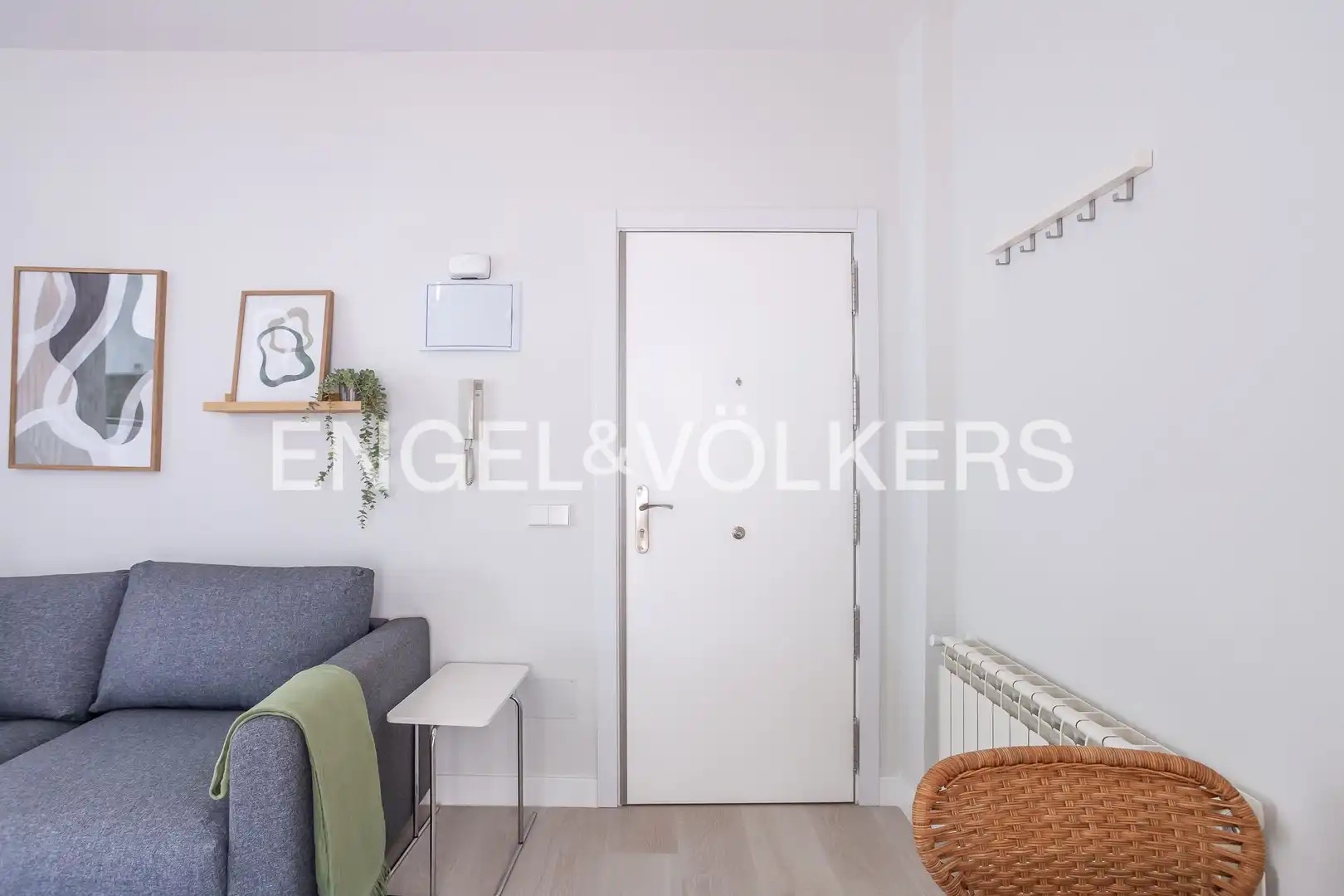 Piso de alquiler en Madrid con Calefacción y Jardín privado