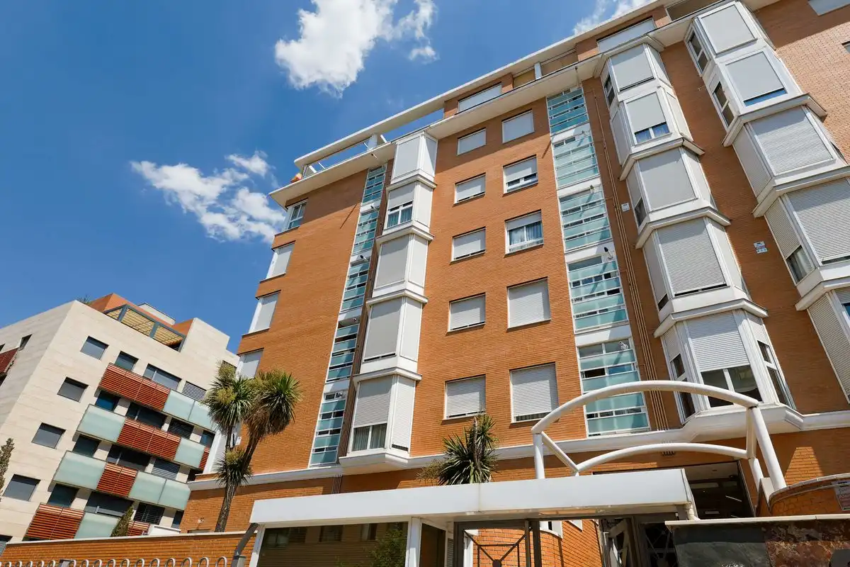 Flat with pool for sale in C. de Américo Castro, imagen 40