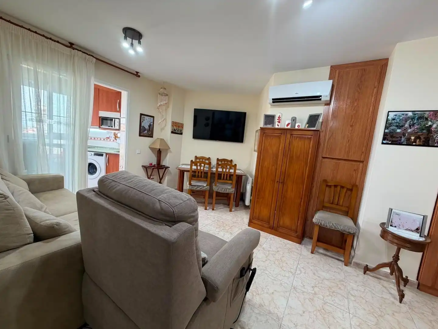 Sala d'estar de Apartament en venda en La Manga del Mar Menor amb Aire condicionat, Calefacció i Balcó