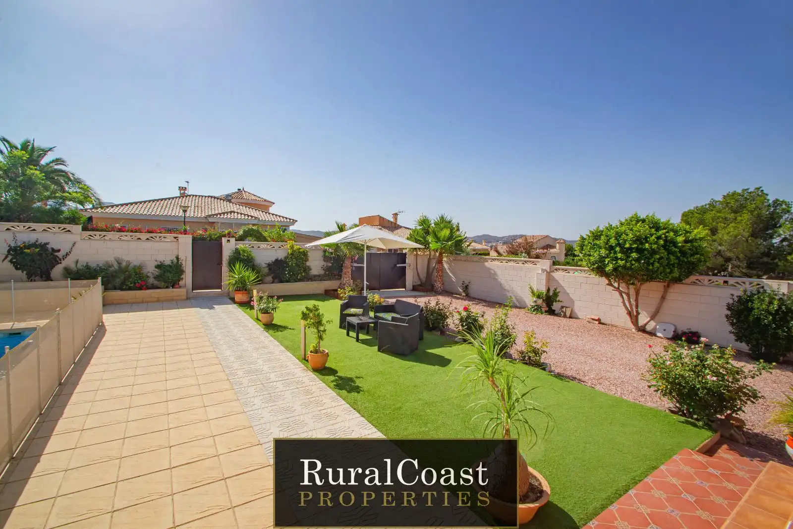 Vista exterior de Casa o chalet en venta en Busot con Calefacción, Terraza y Trastero