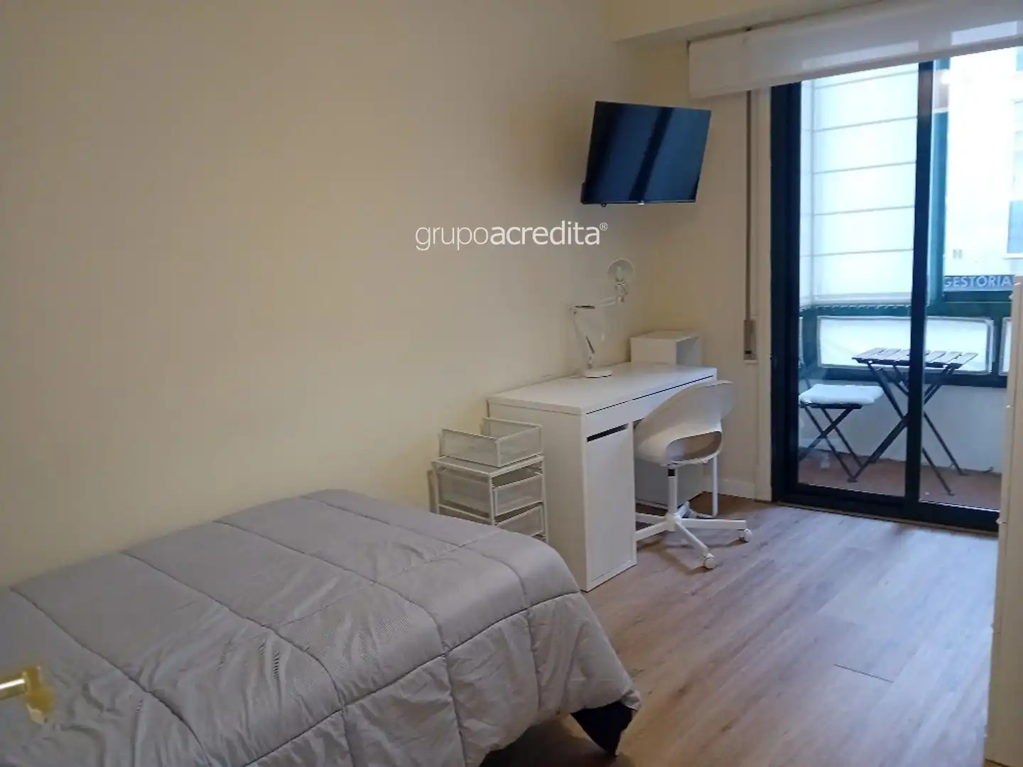 Flat for sale in Rosalía de Castro, 47, Ensanche - Sar
