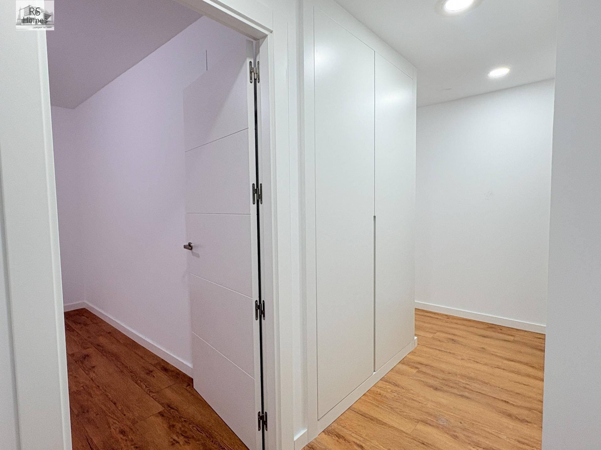 Habitación de Piso de alquiler en L'Eliana con Aire acondicionado, Terraza y Piscina